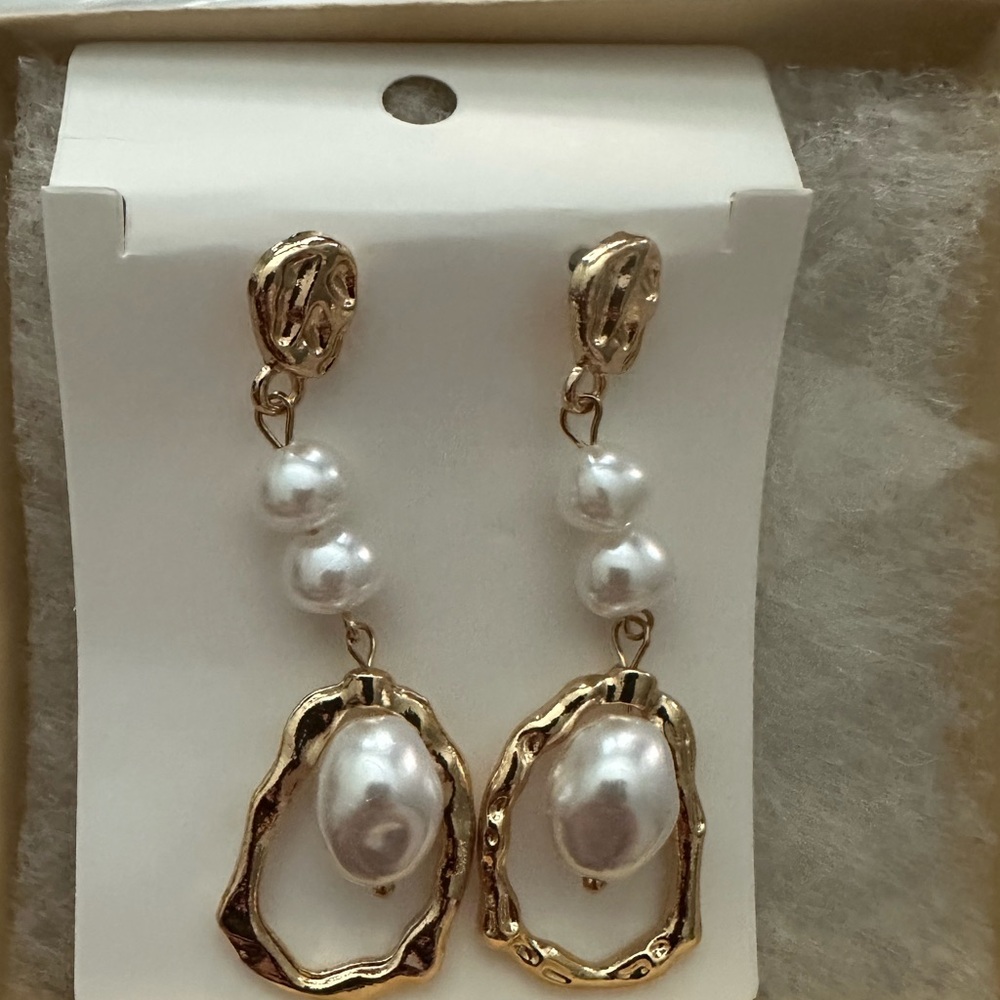 Gold & Pearl Drop Earrings – Modern Baroque Style - Picture 2 of 2